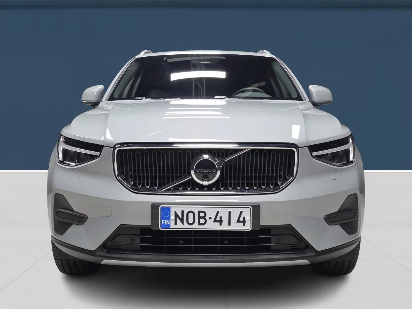 Autokuva 2 - NOB-414