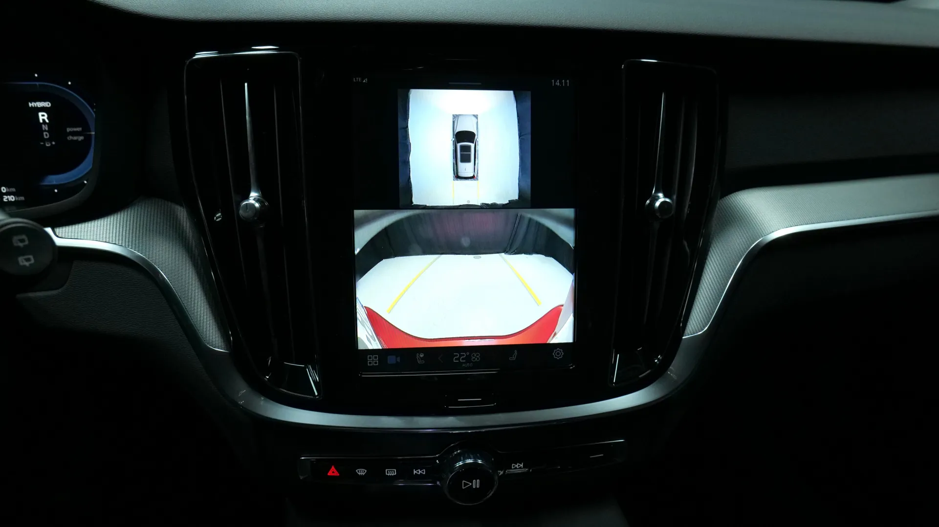 Autokuva 7 - NOB-840