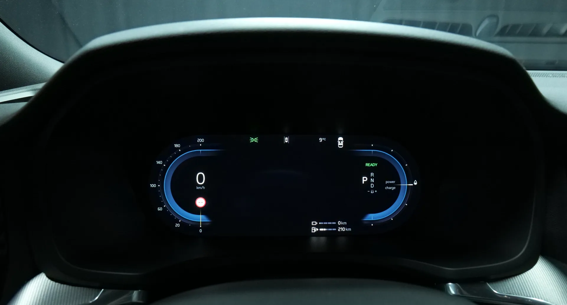 Autokuva 6 - NOB-840