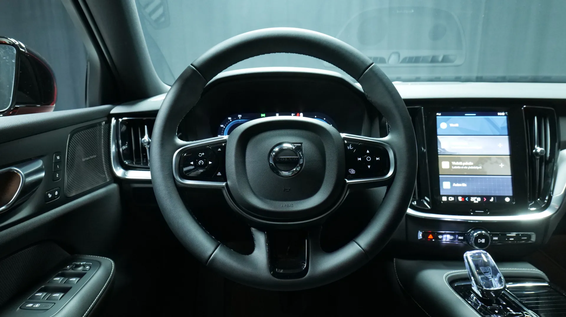 Autokuva 15 - NOB-840