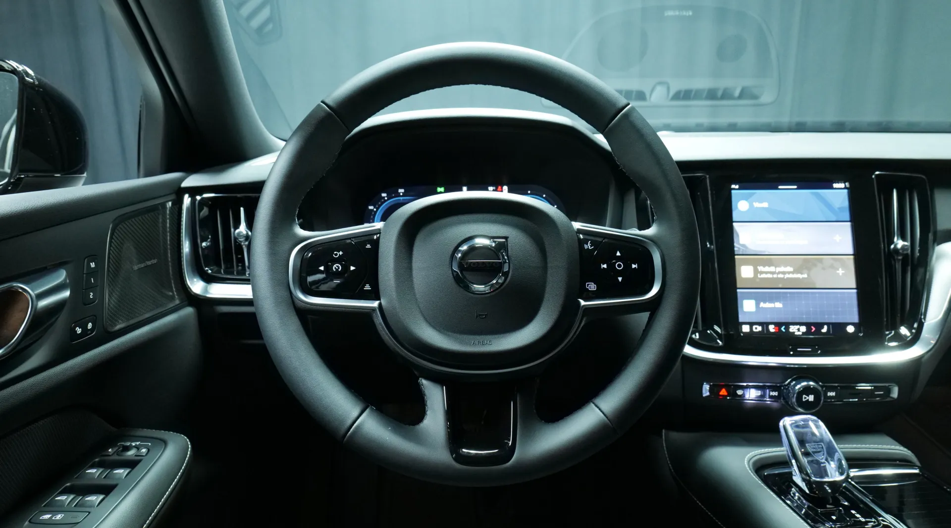 Autokuva 15 - NOB-844