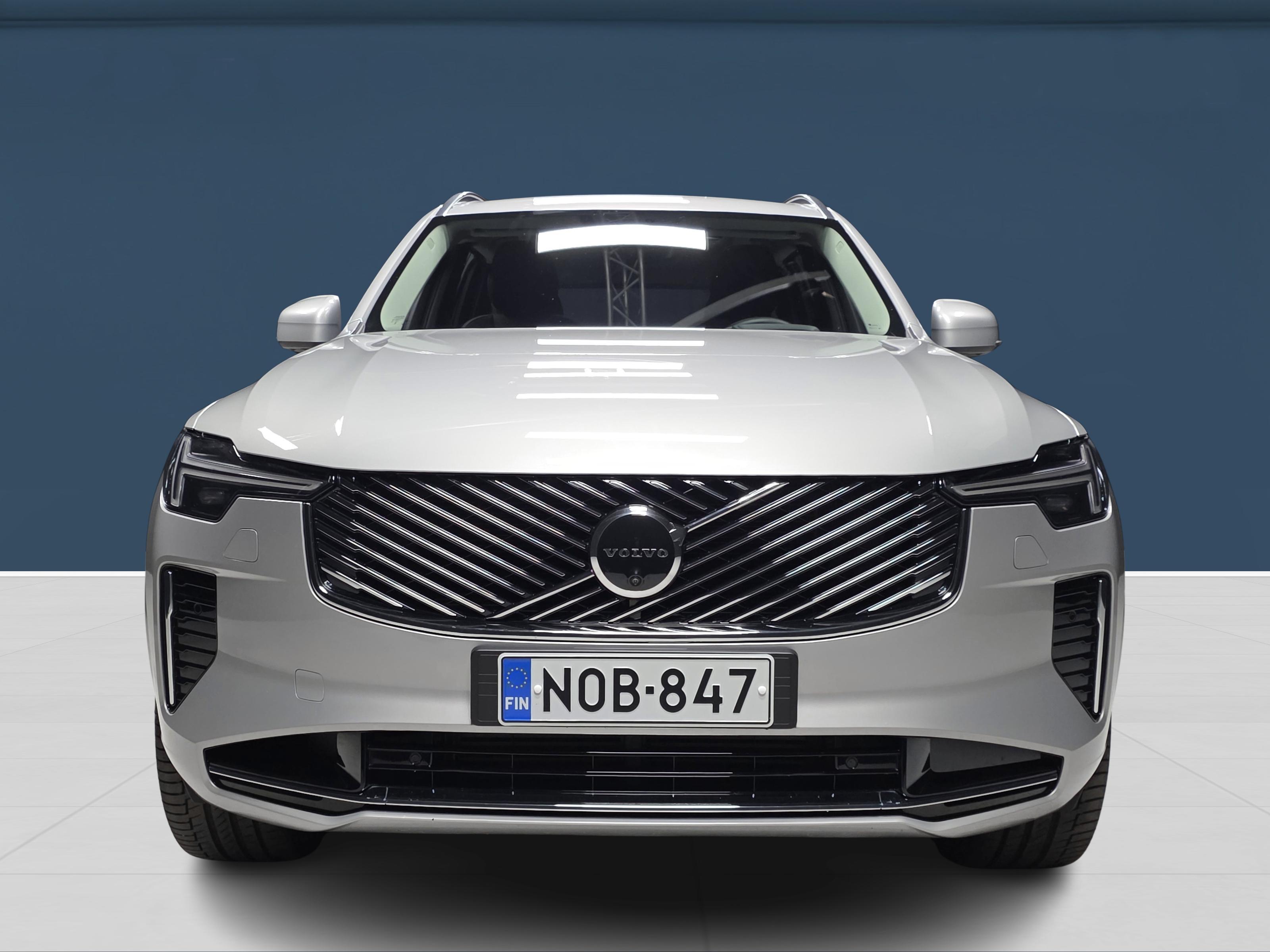 Volvo XC90 2025, photo 2/20