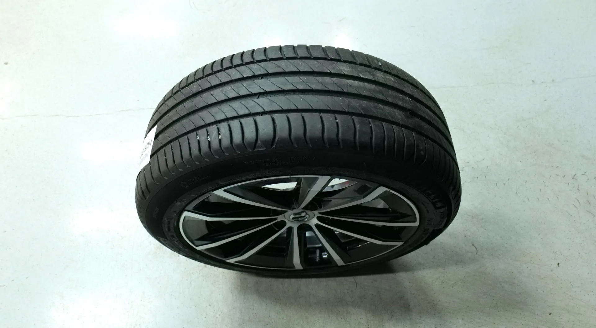 Autokuva 20 - NOB-849