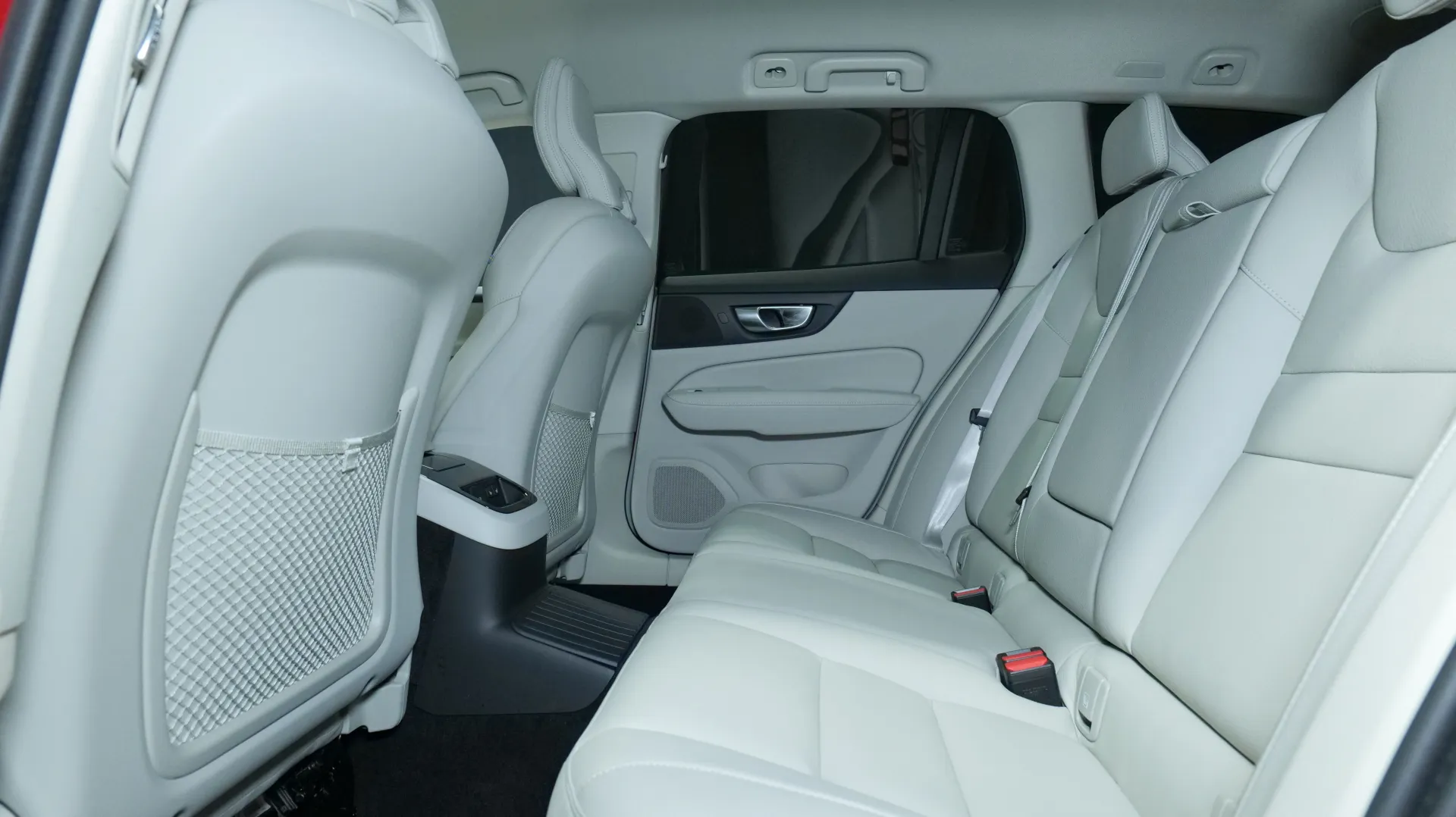 Autokuva 16 - NOB-849