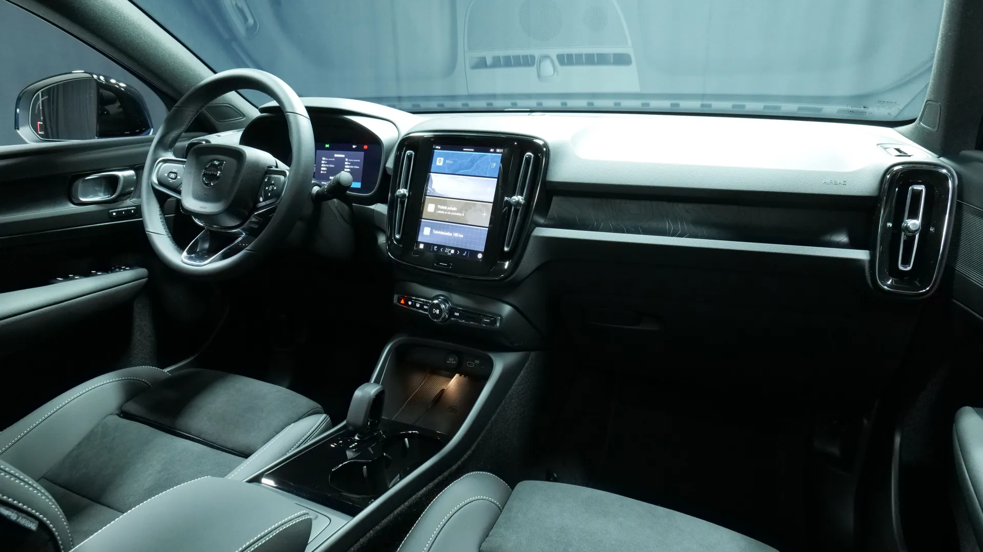 Autokuva 18 - NOB-852