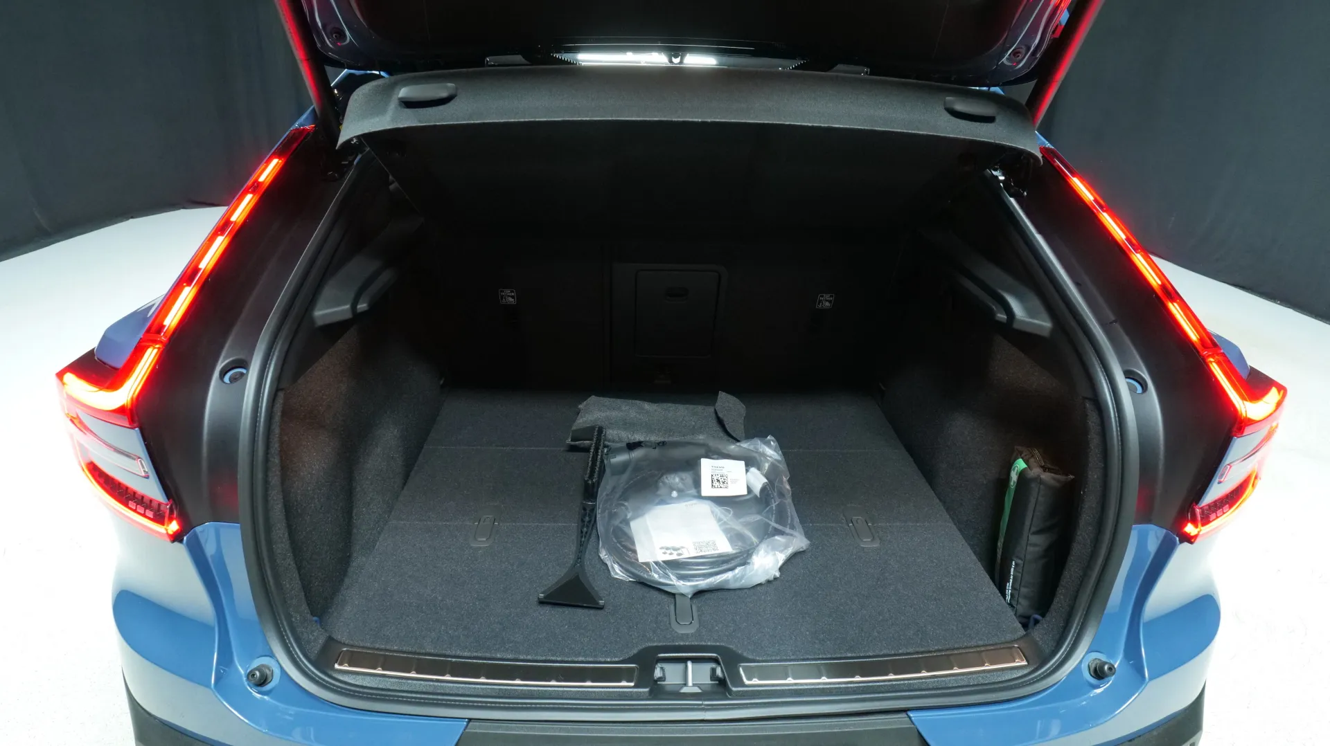 Autokuva 16 - NOB-852