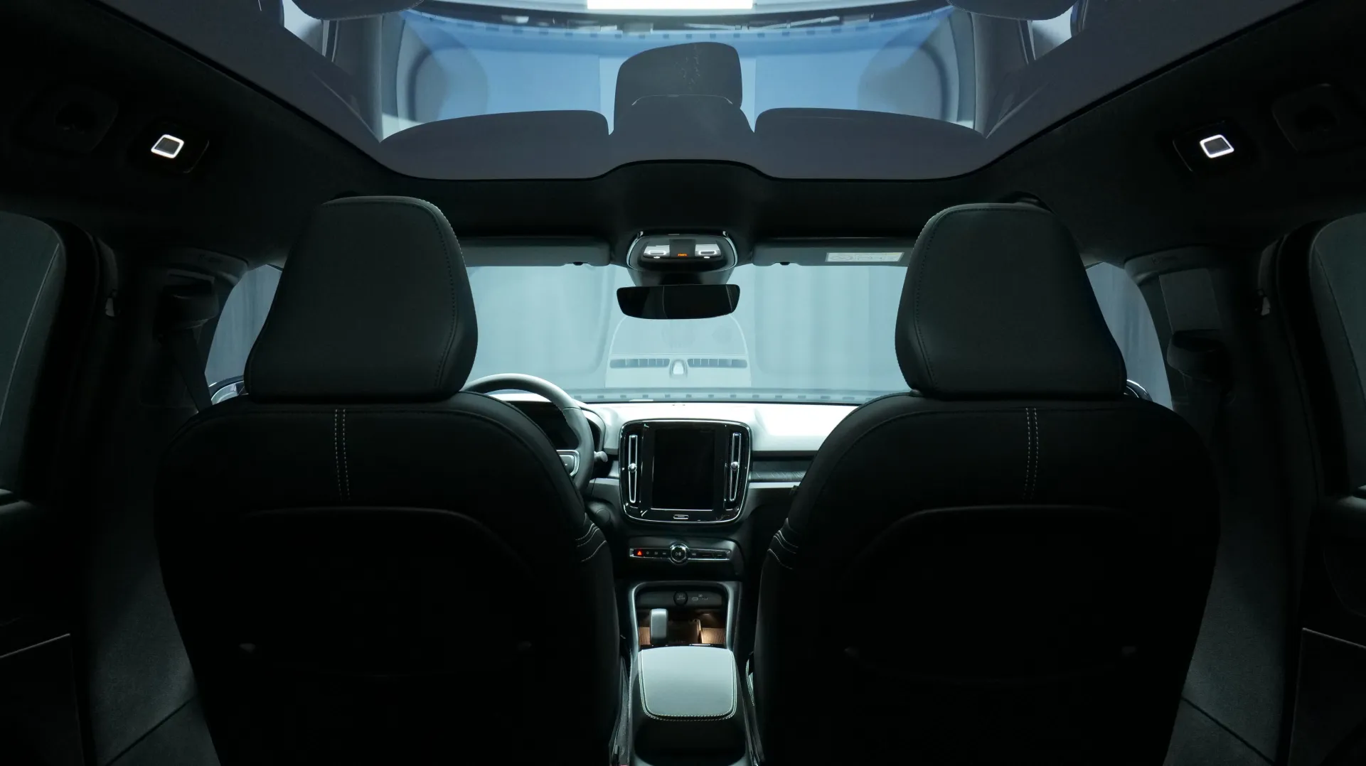 Autokuva 17 - NOB-852