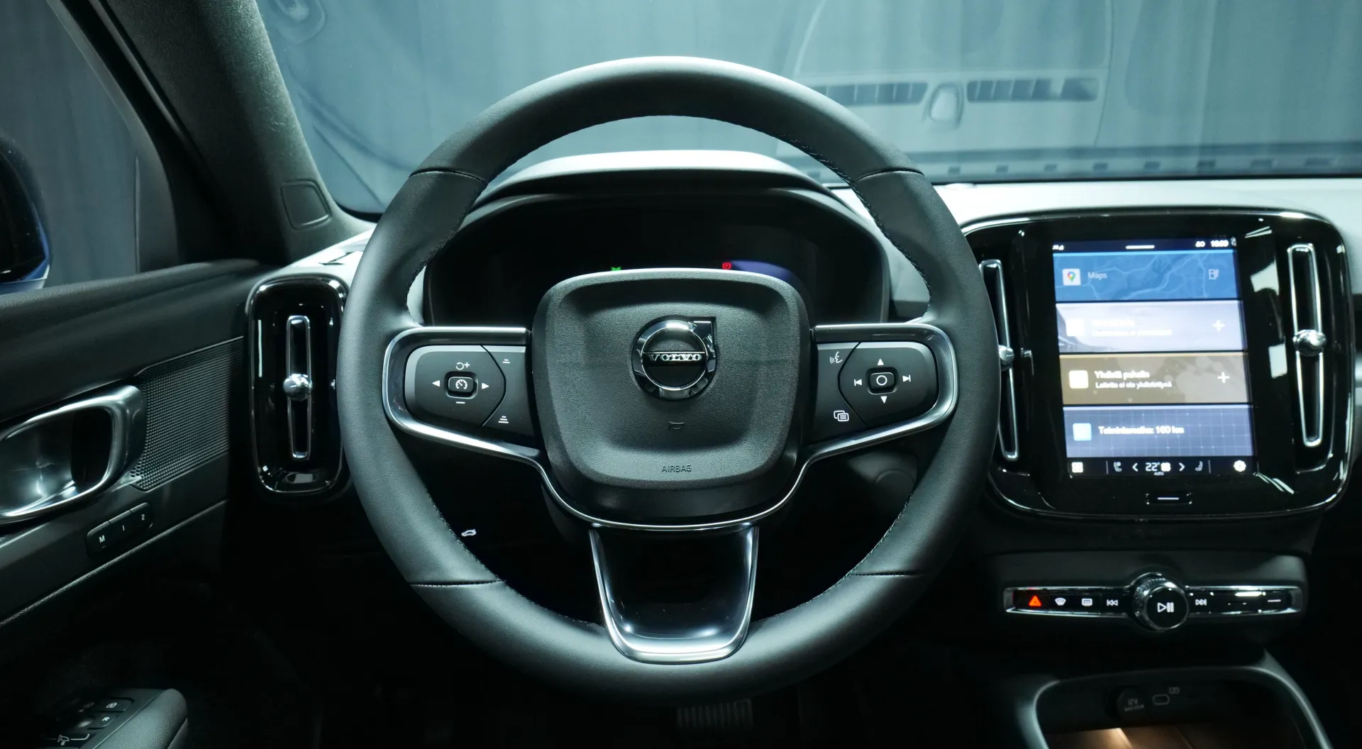 Autokuva 14 - NOB-852