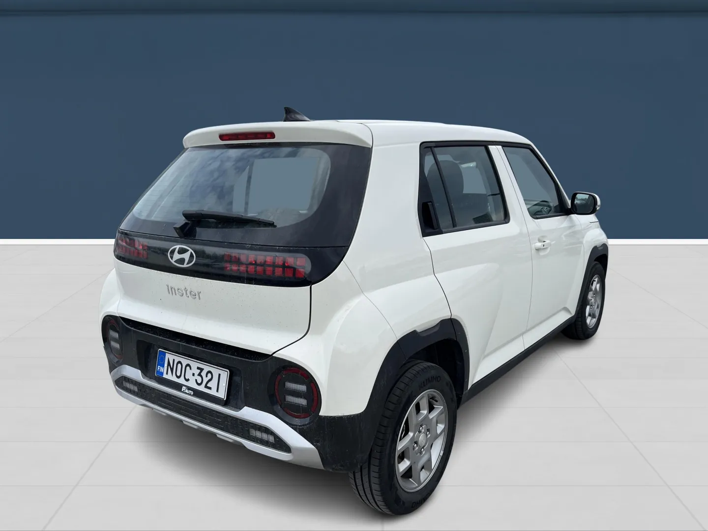 Autokuva 4 - NOC-321