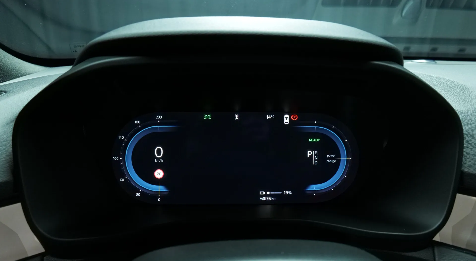 Autokuva 6 - NOE-527