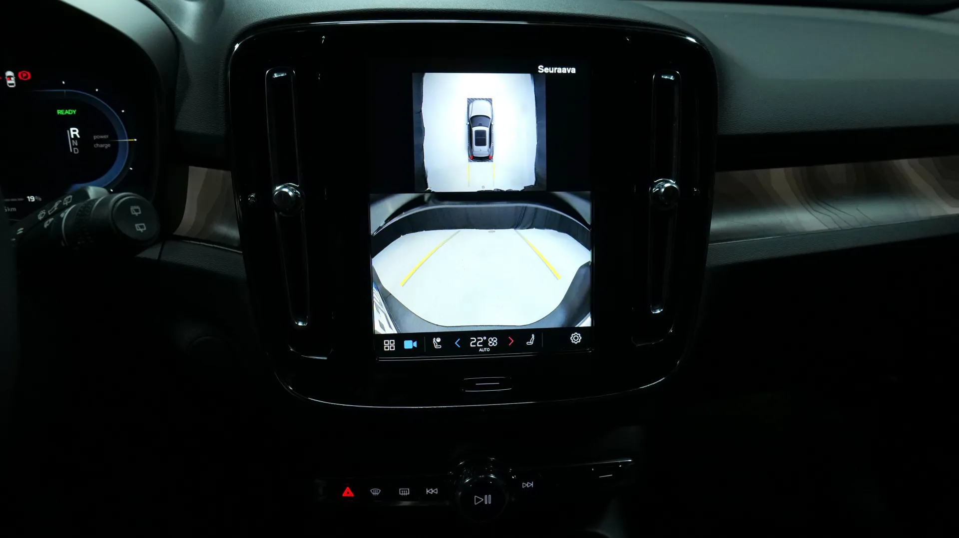 Autokuva 7 - NOE-527