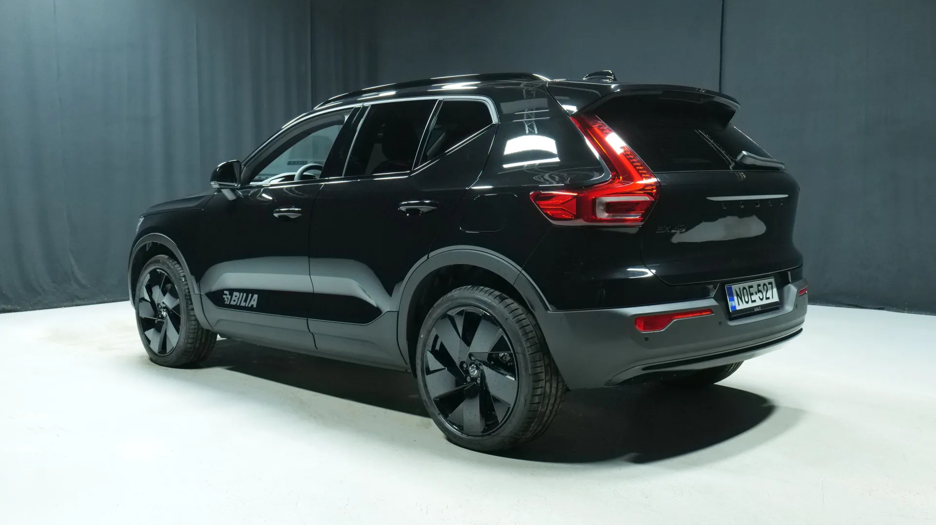 Autokuva 2 - NOE-527