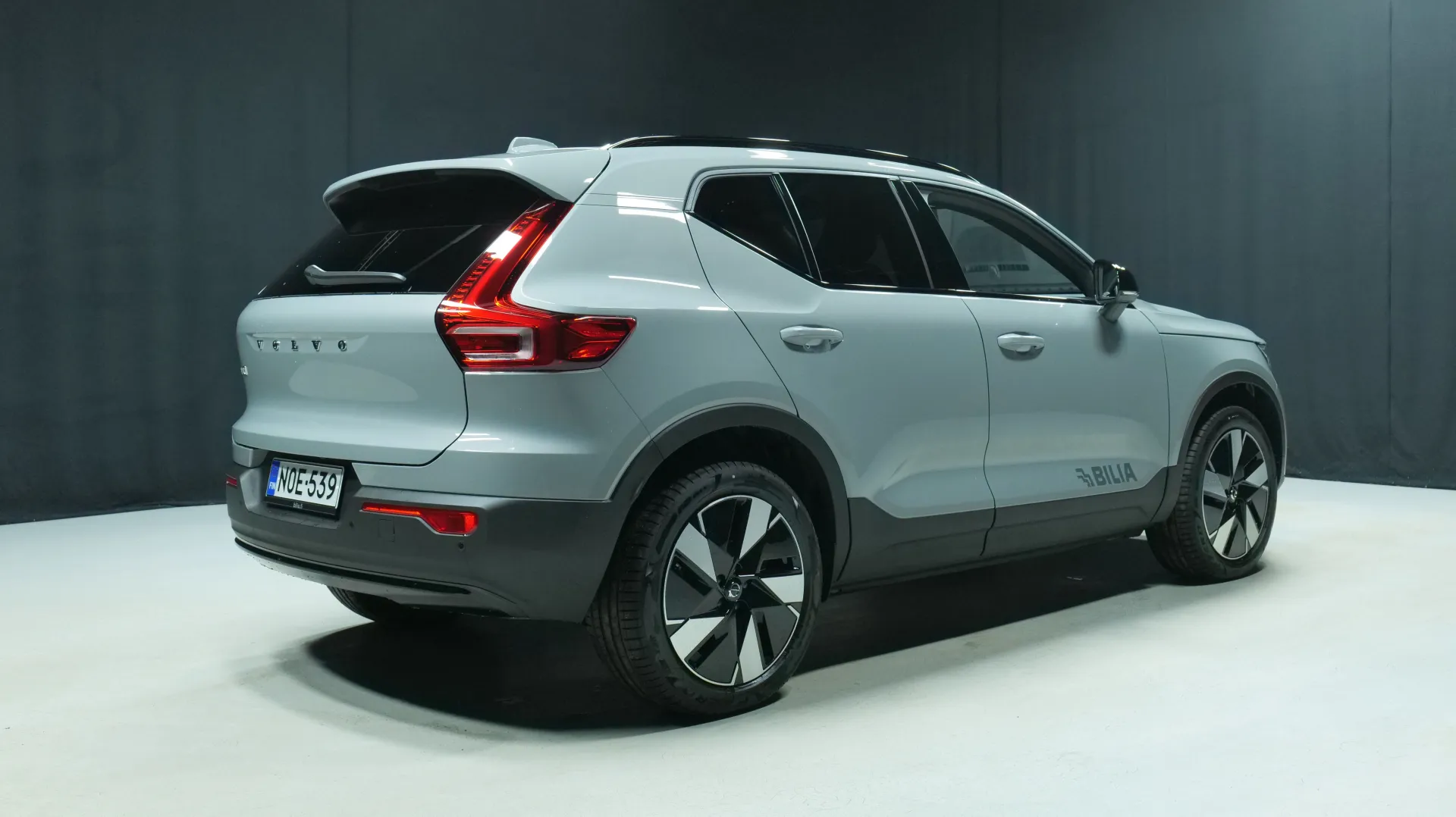 Autokuva 3 - NOE-539