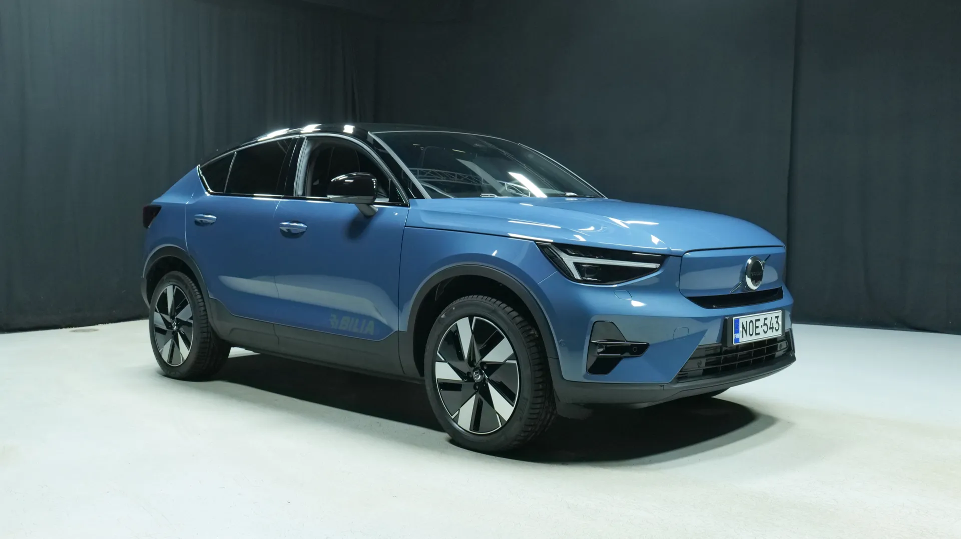 Autokuva 5 - NOE-543