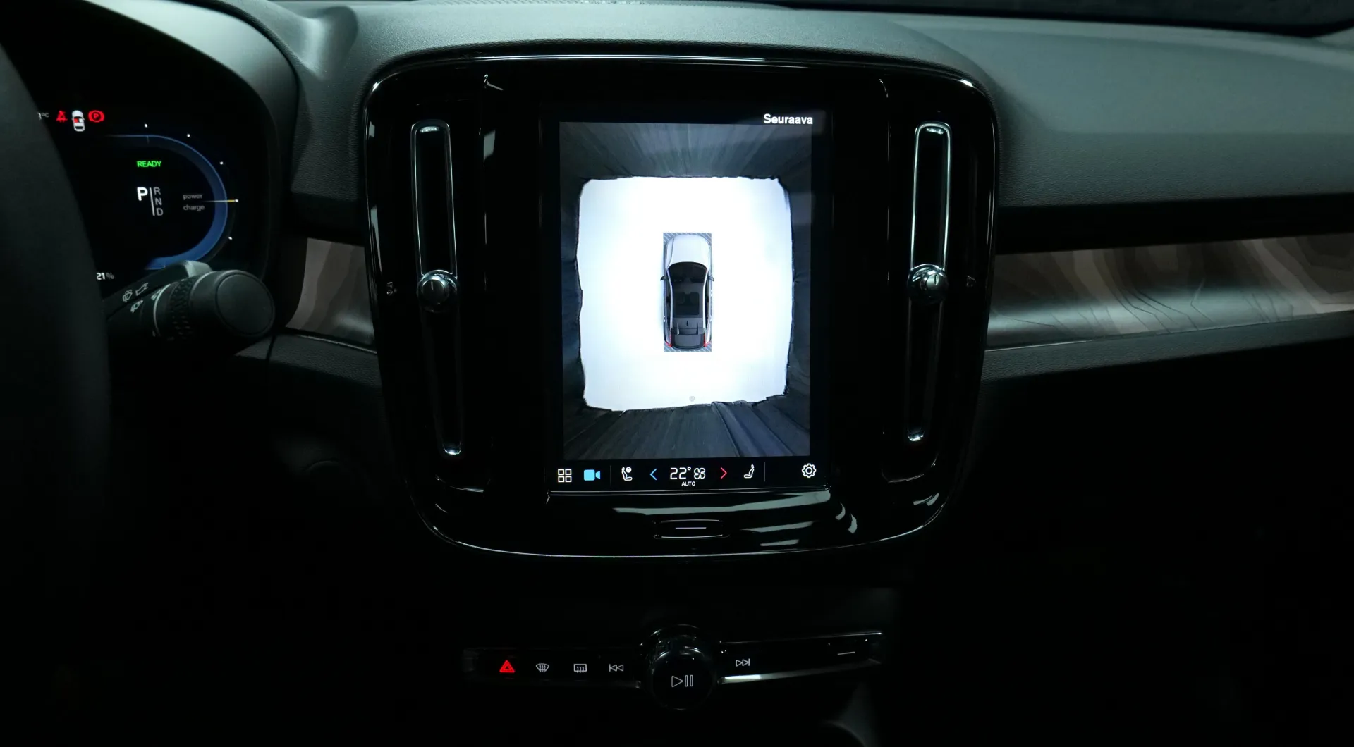 Autokuva 7 - NOE-543