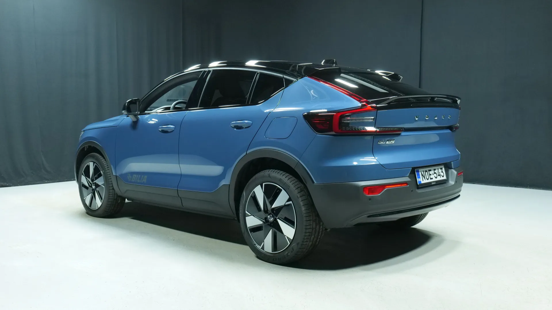 Autokuva 2 - NOE-543