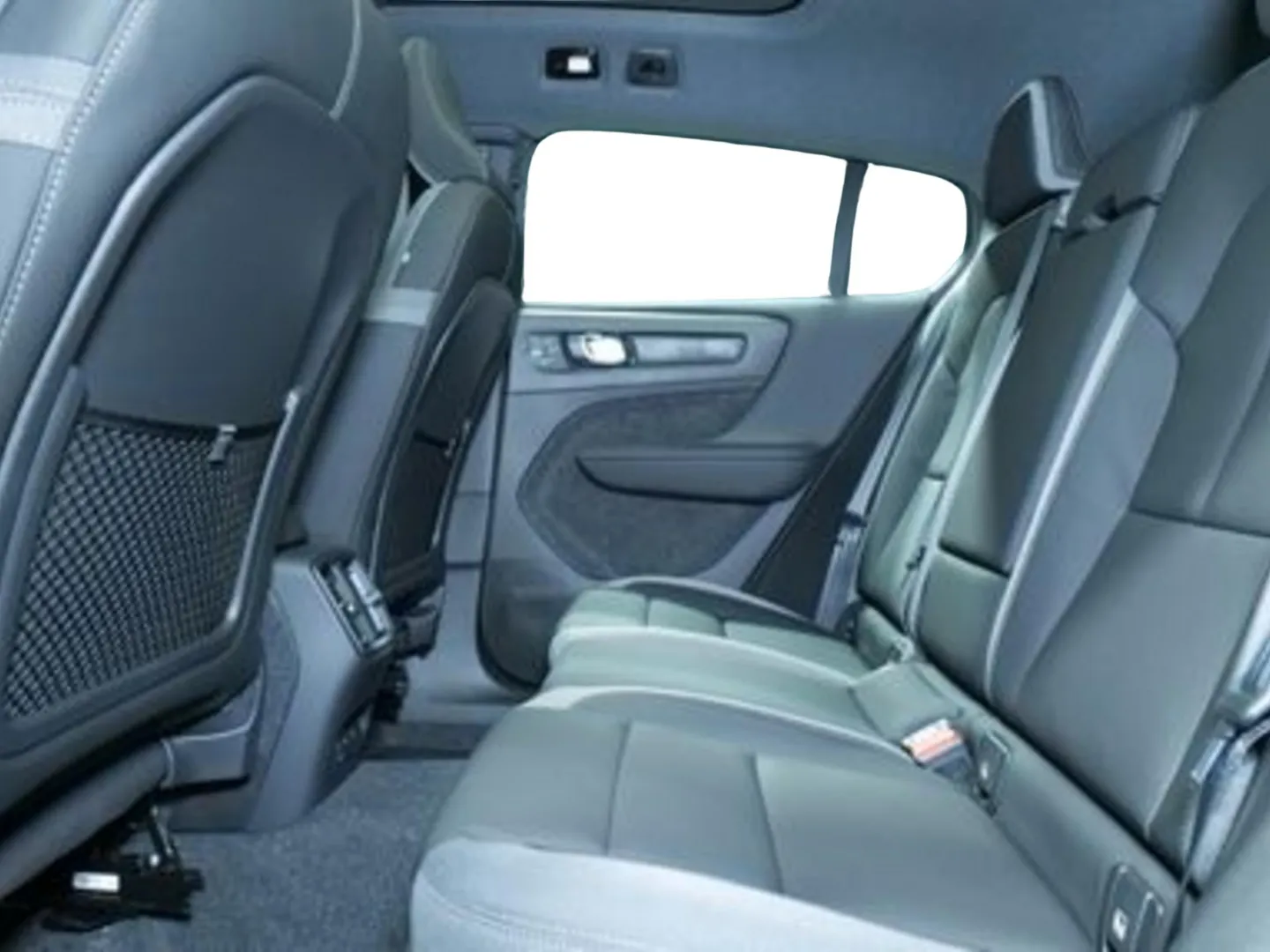 Autokuva 9 - NOG-310