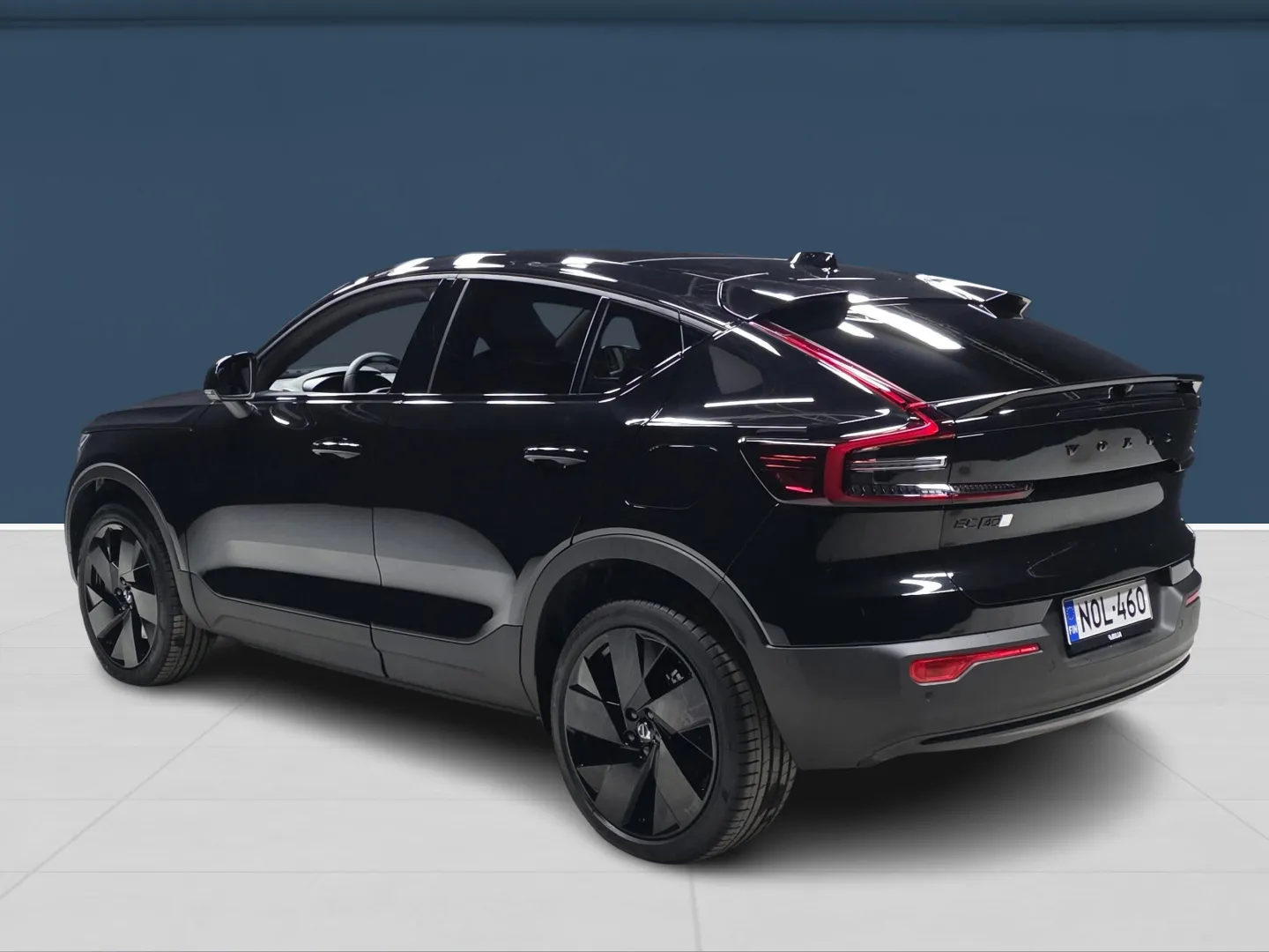 Autokuva 6 - NOL-460