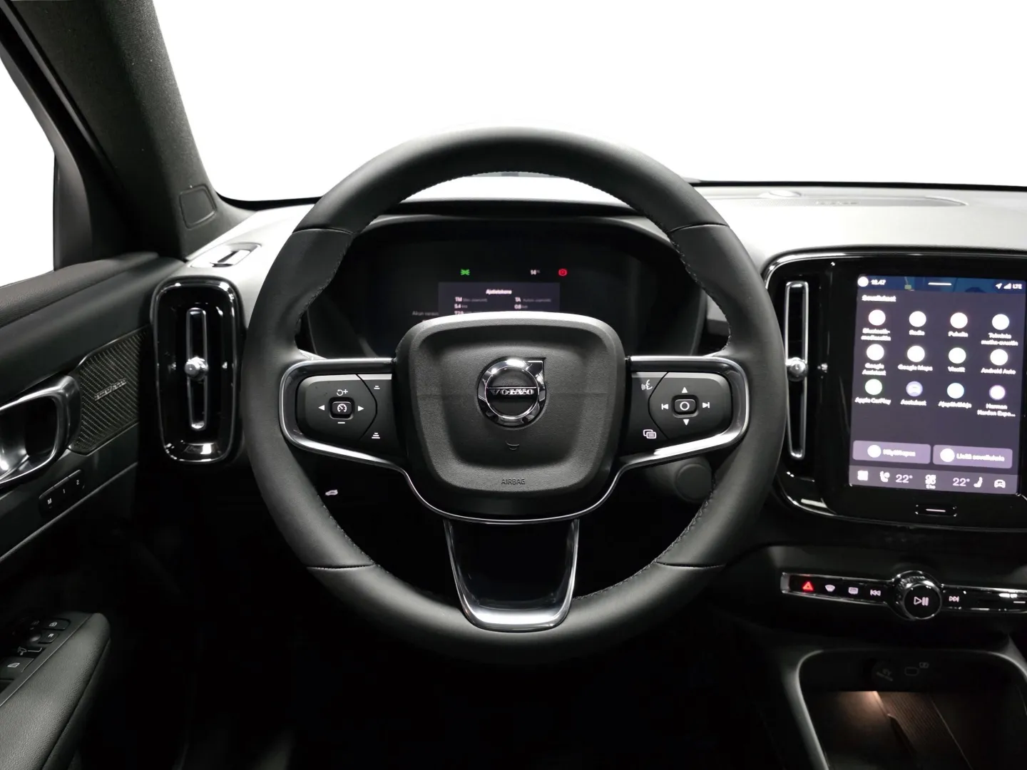 Autokuva 10 - NOL-460