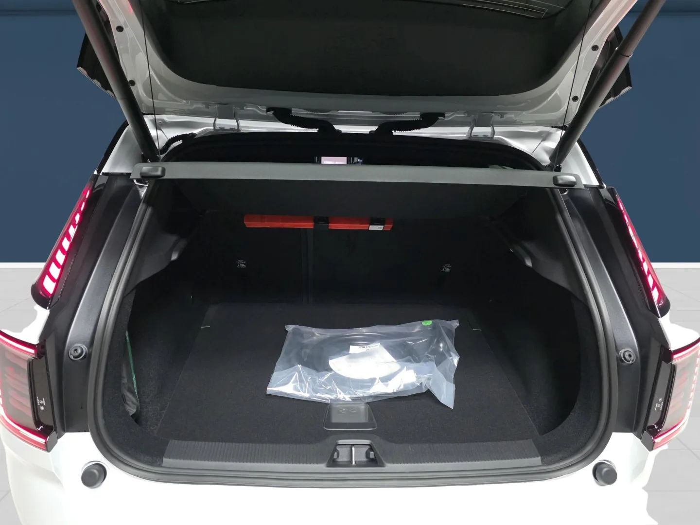 Autokuva 11 - NOL-938