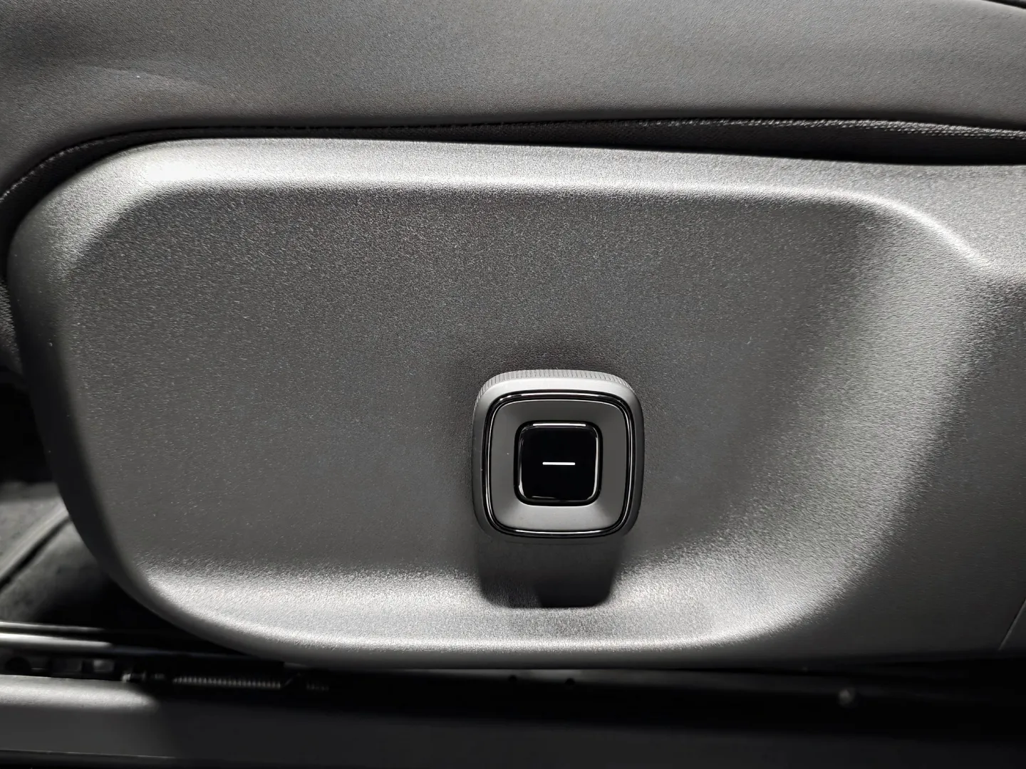 Autokuva 13 - NOL-938