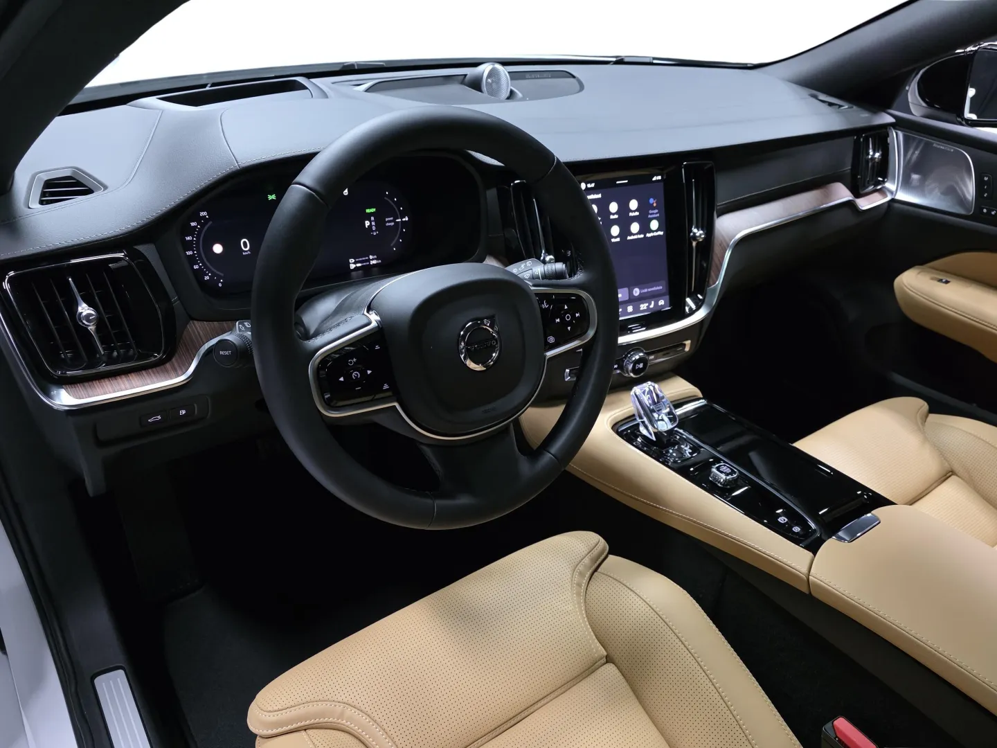 Autokuva 8 - NOL-969