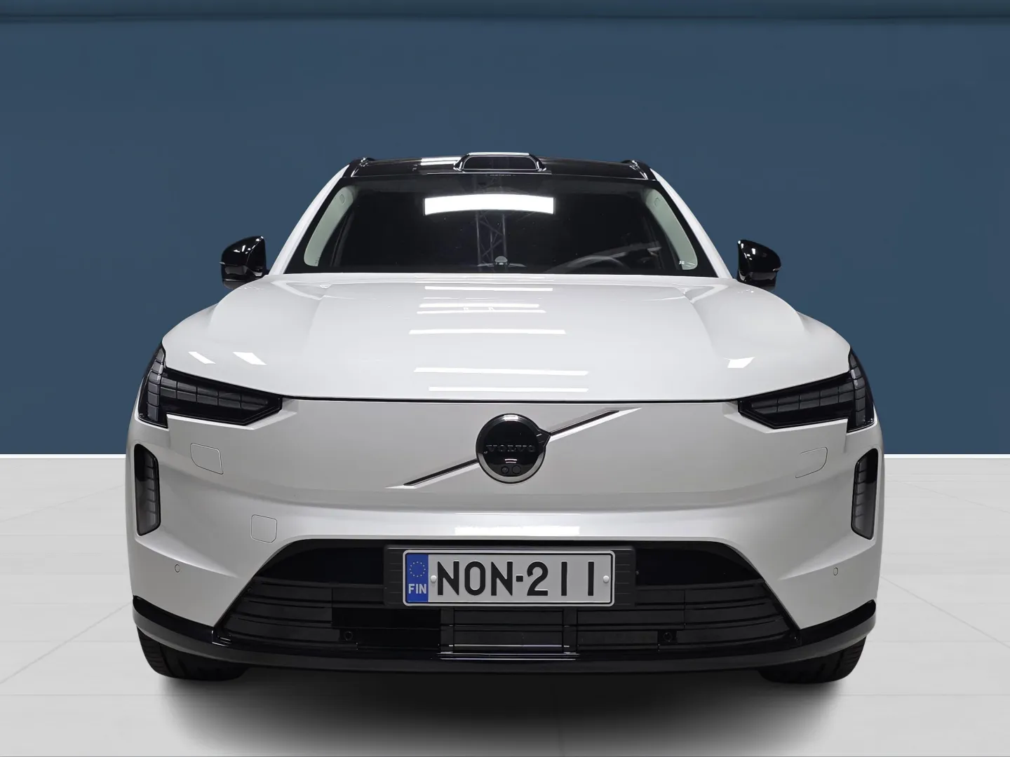 Autokuva 2 - NON-211