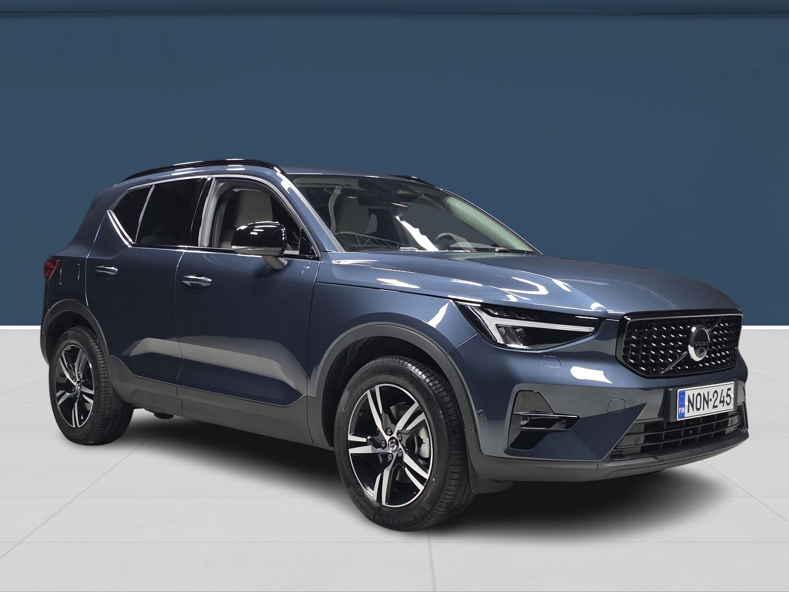 Volvo XC40 2026, photo 3/18
