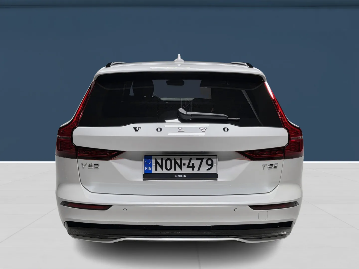 Autokuva 5 - NON-479