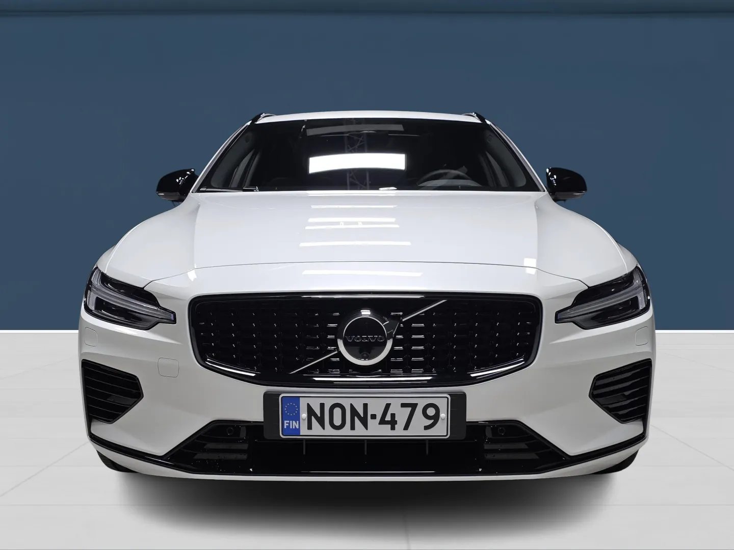 Autokuva 2 - NON-479