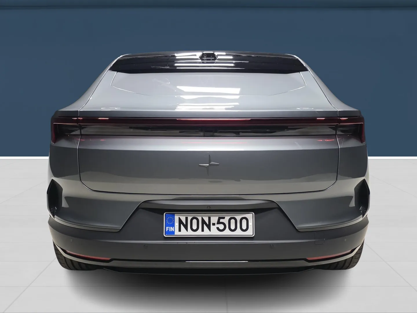 Autokuva 5 - NON-500