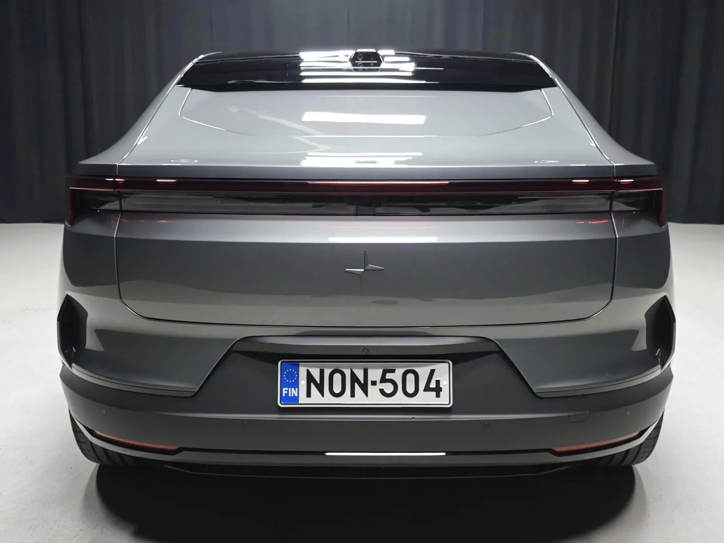 Autokuva 5 - NON-504