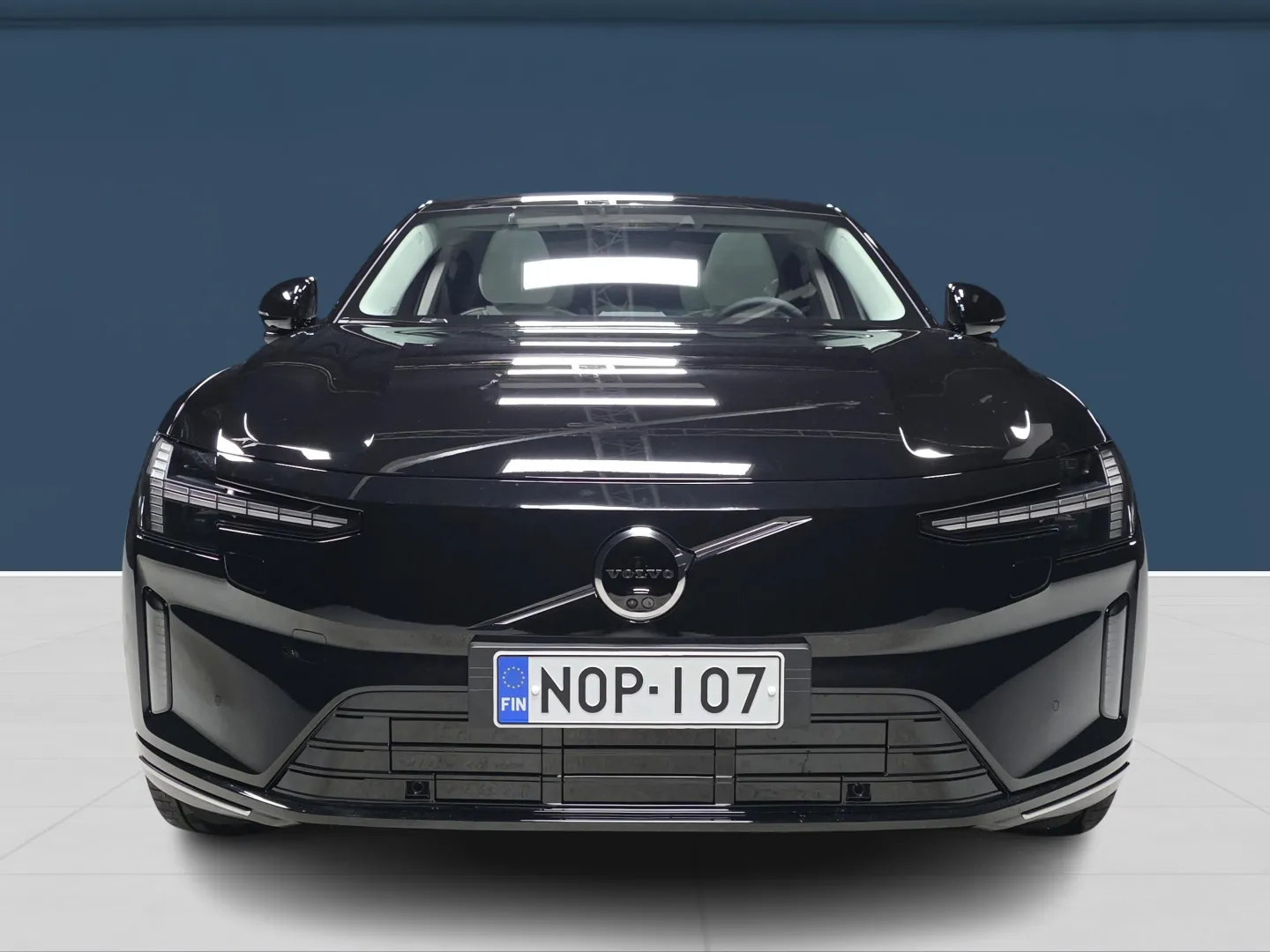 Autokuva 2 - NOP-107