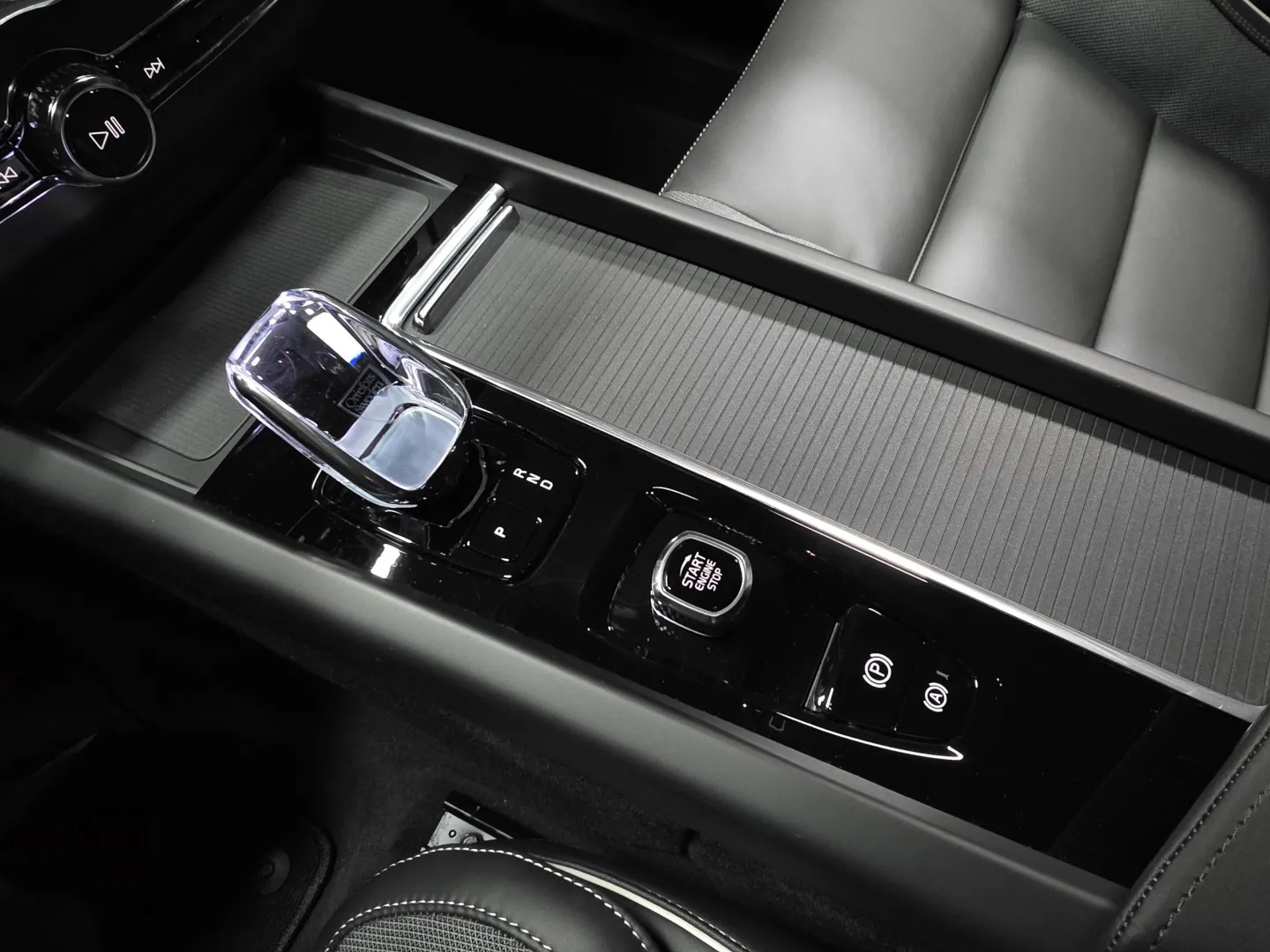 Autokuva 13 - NOP-111