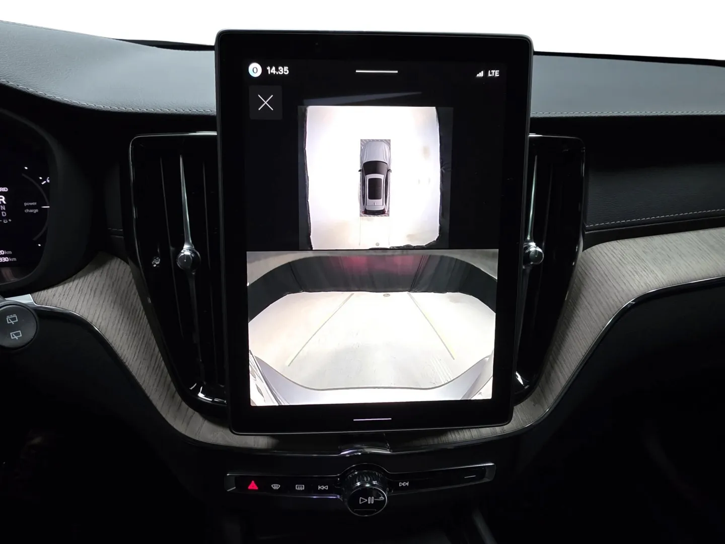 Autokuva 12 - NOP-112