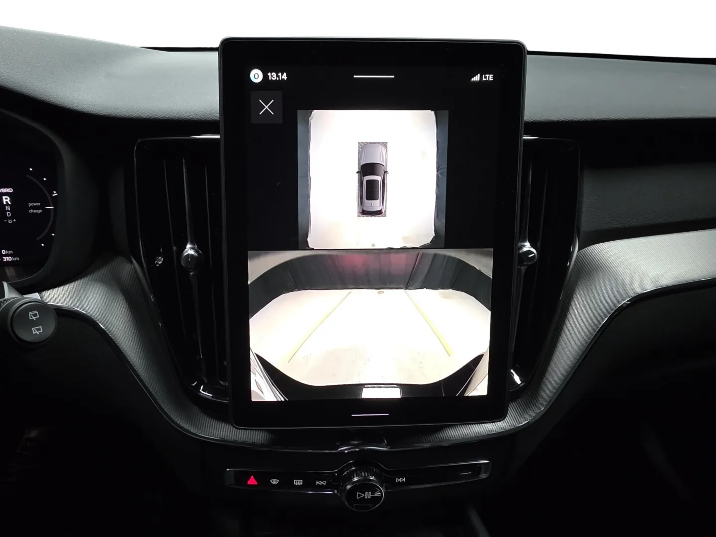 Autokuva 12 - NOP-645