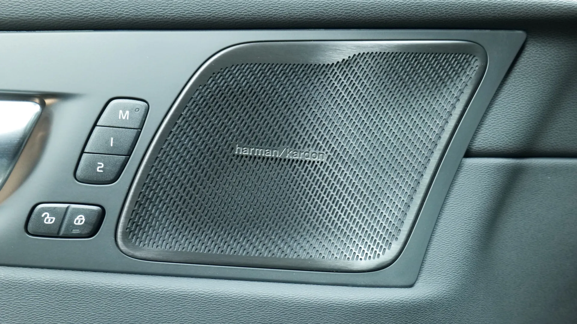 Autokuva 10 - NP-7539