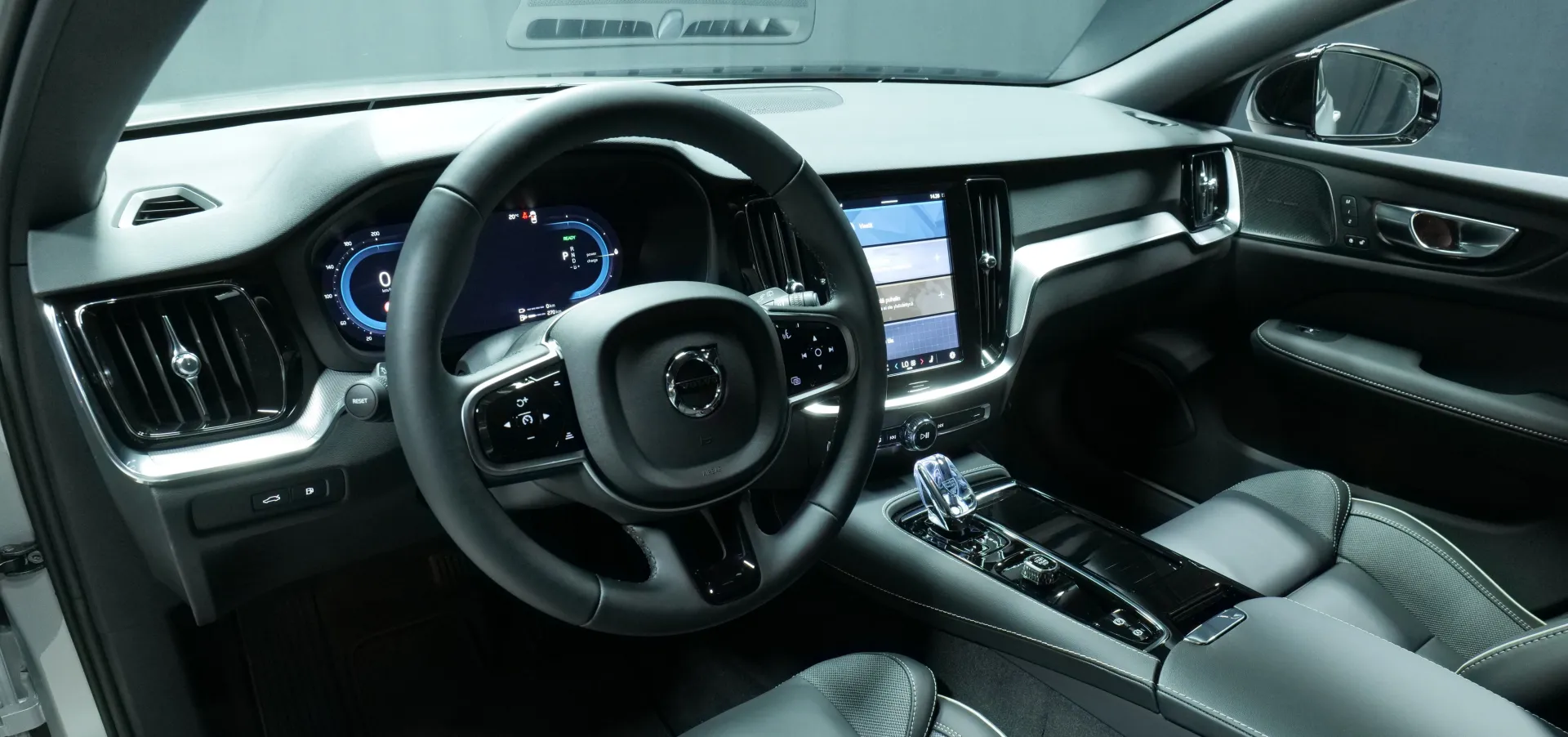 Autokuva 13 - NP-7574