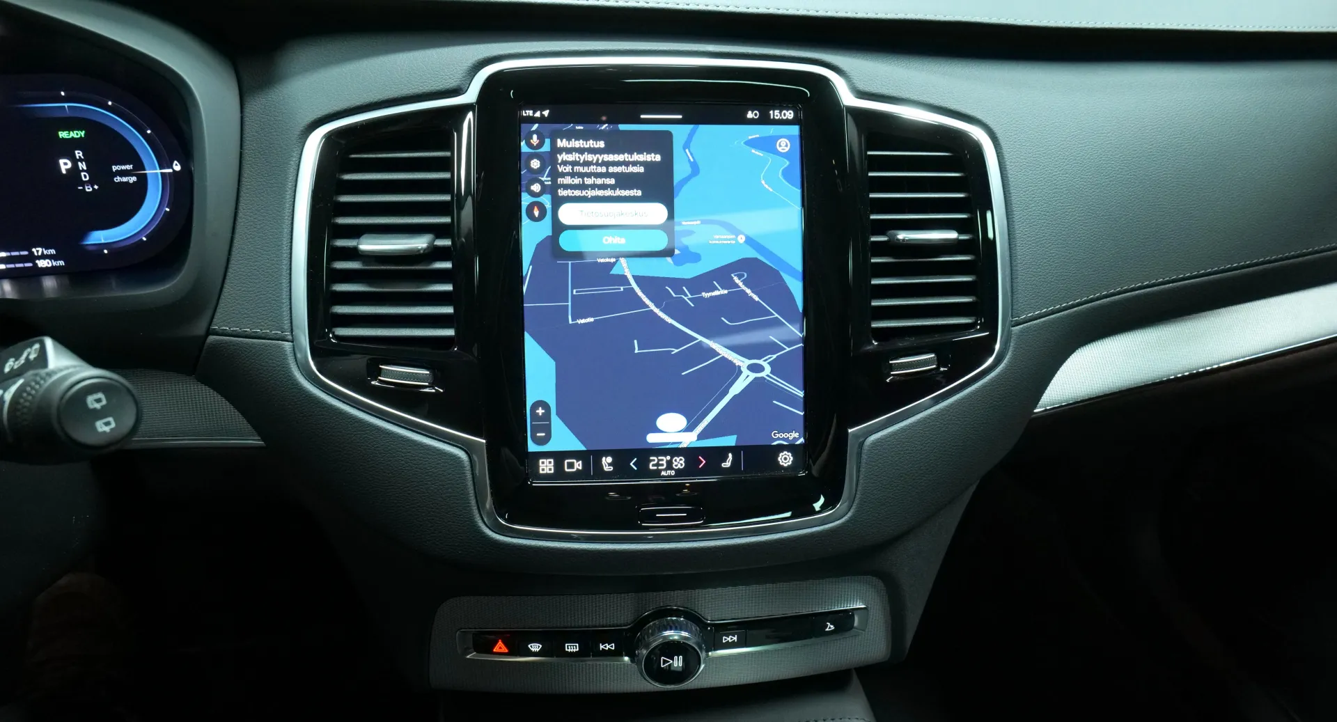 Autokuva 7 - NP-9367