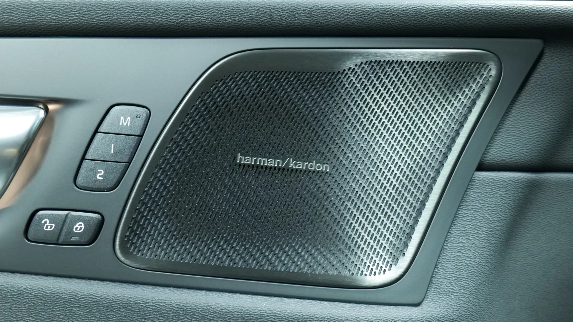 Autokuva 10 - NR-3908