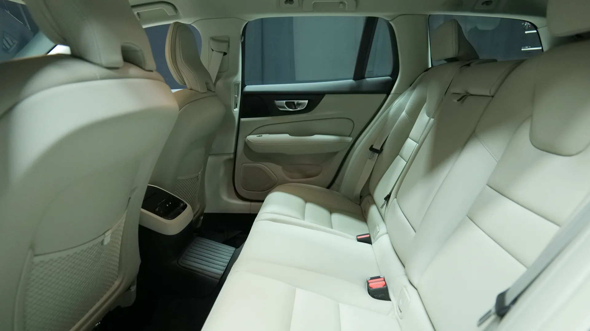 Autokuva 16 - NS-9073