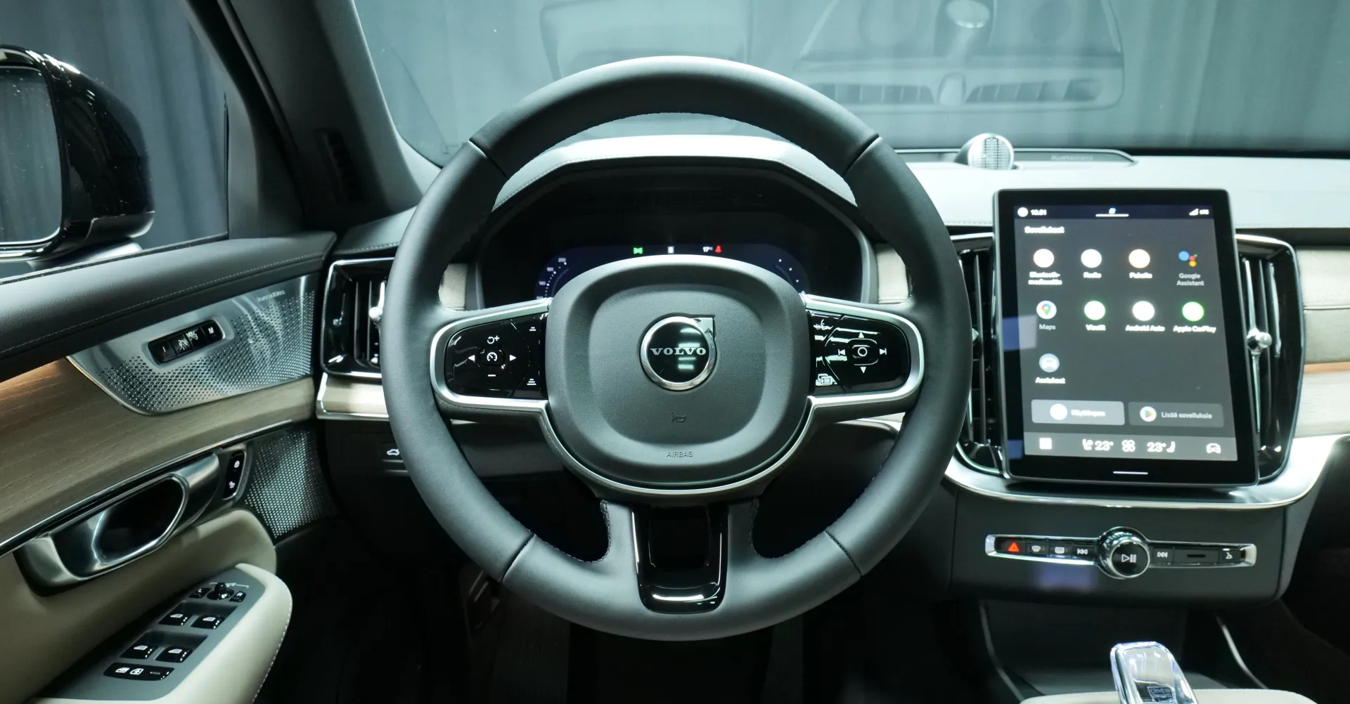 Autokuva 15 - NU-1547