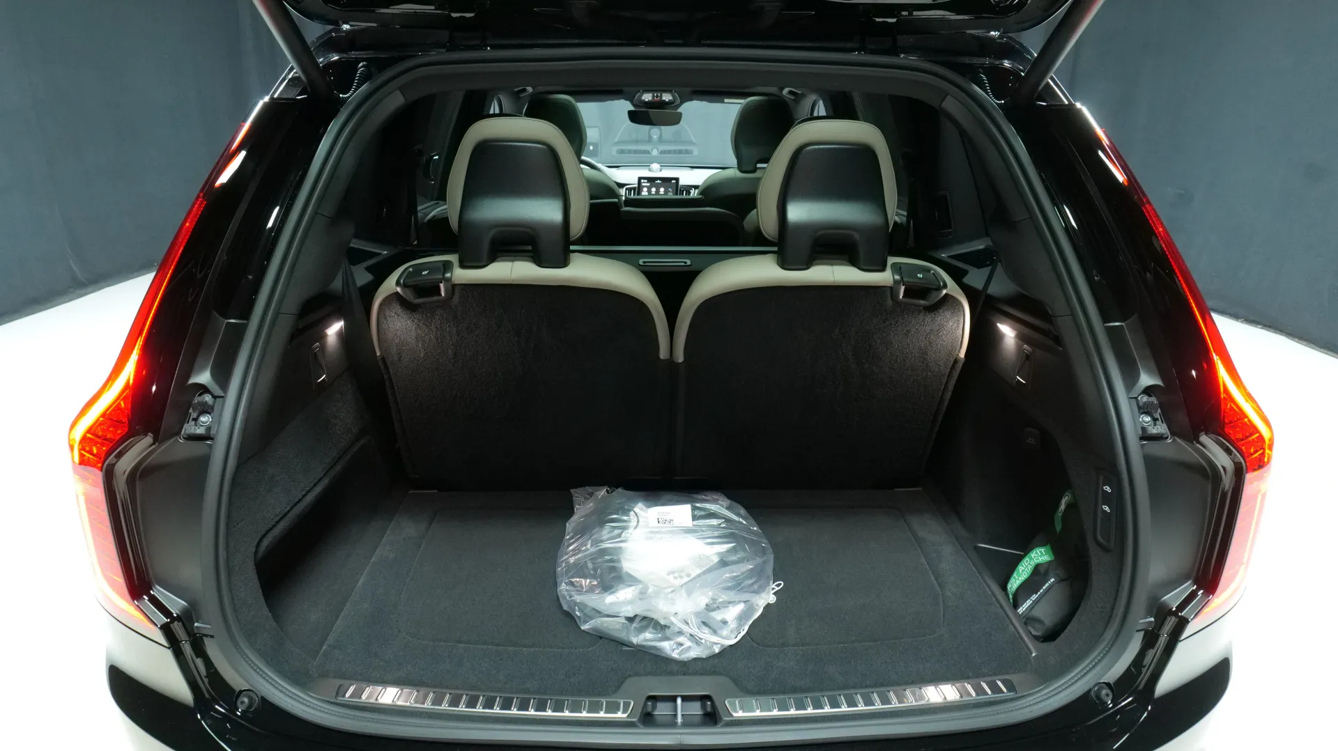 Autokuva 17 - NU-1547