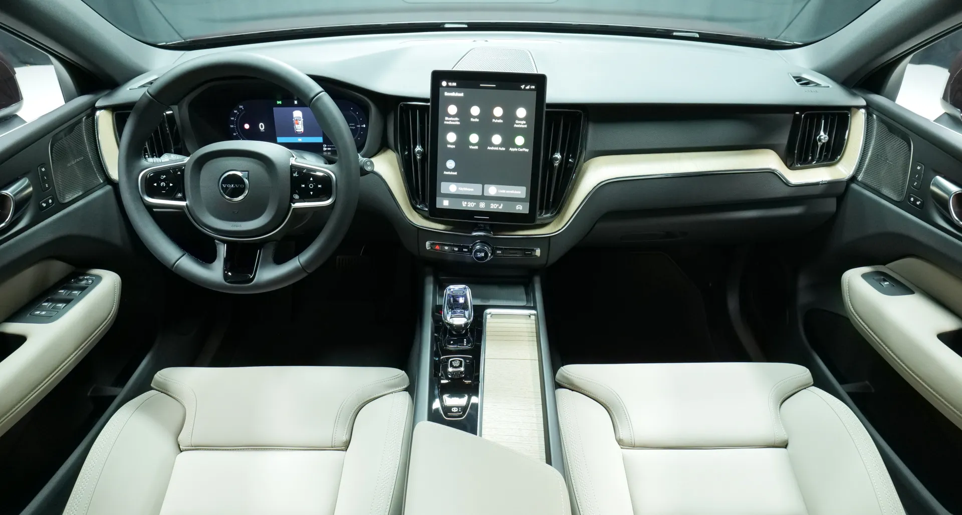 Autokuva 14 - NU-1554