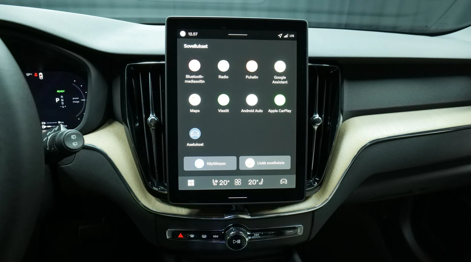 Autokuva 7 - NU-1554