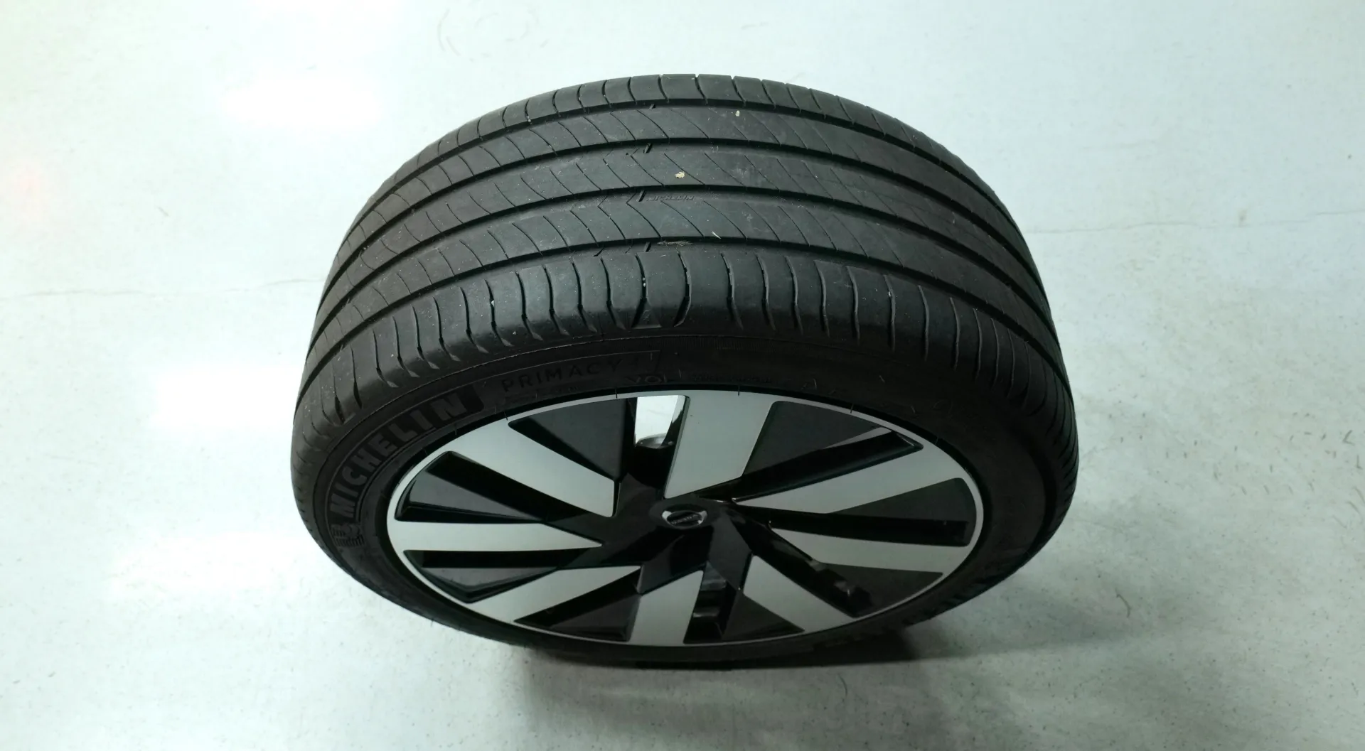 Autokuva 20 - NU-1573