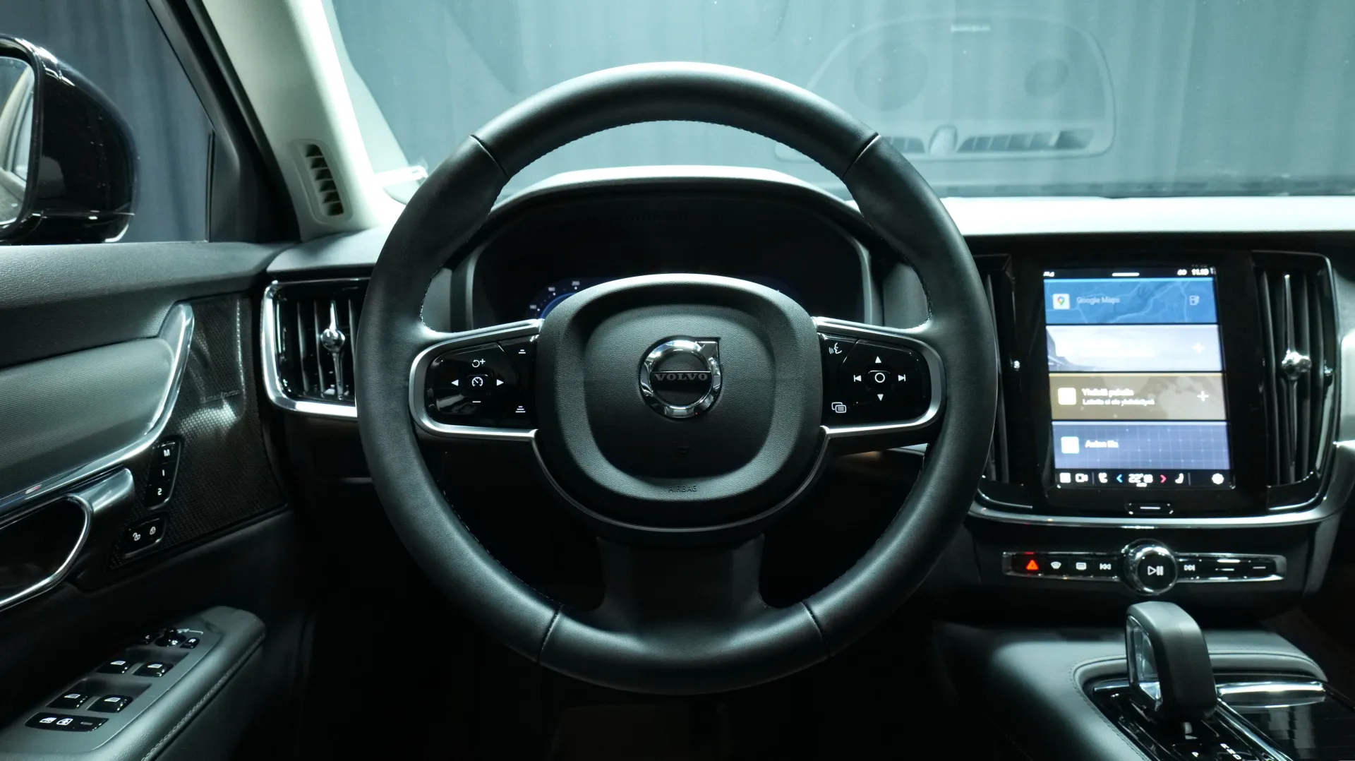 Autokuva 15 - NU-1577