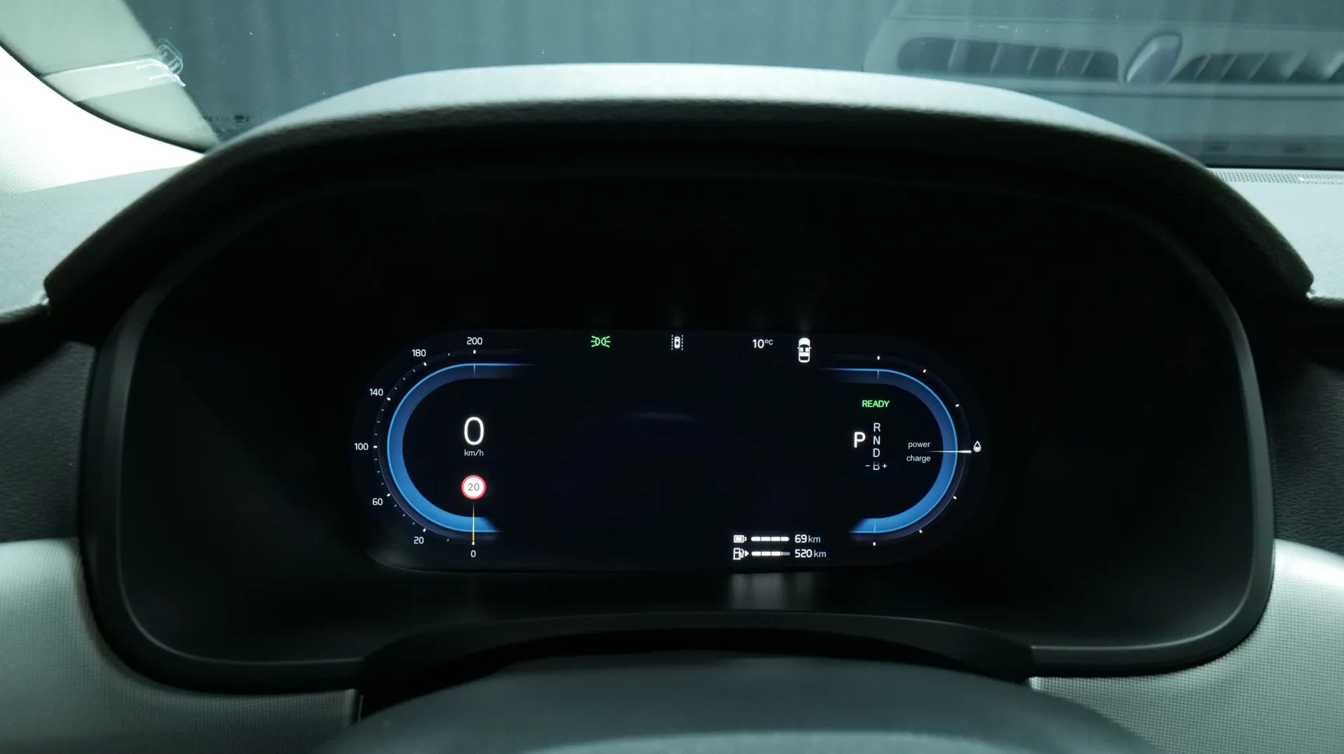 Autokuva 6 - NU-1577