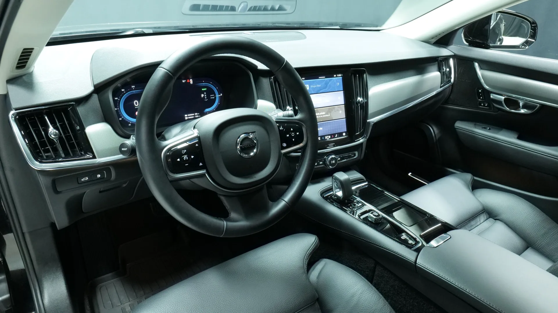 Autokuva 13 - NU-1577