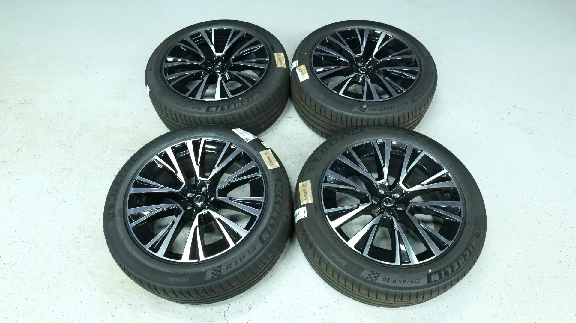 Autokuva 19 - NU-1584